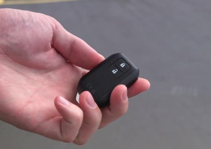 trộm xe hiện đại cho vài giây ảnh 4 trom xe hien dai cho vai giay anh 4