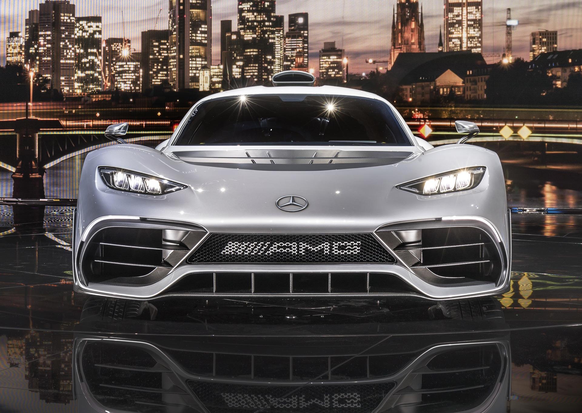 sieu xe Mercedes-AMG Project One giao cham 2 nam anh 1