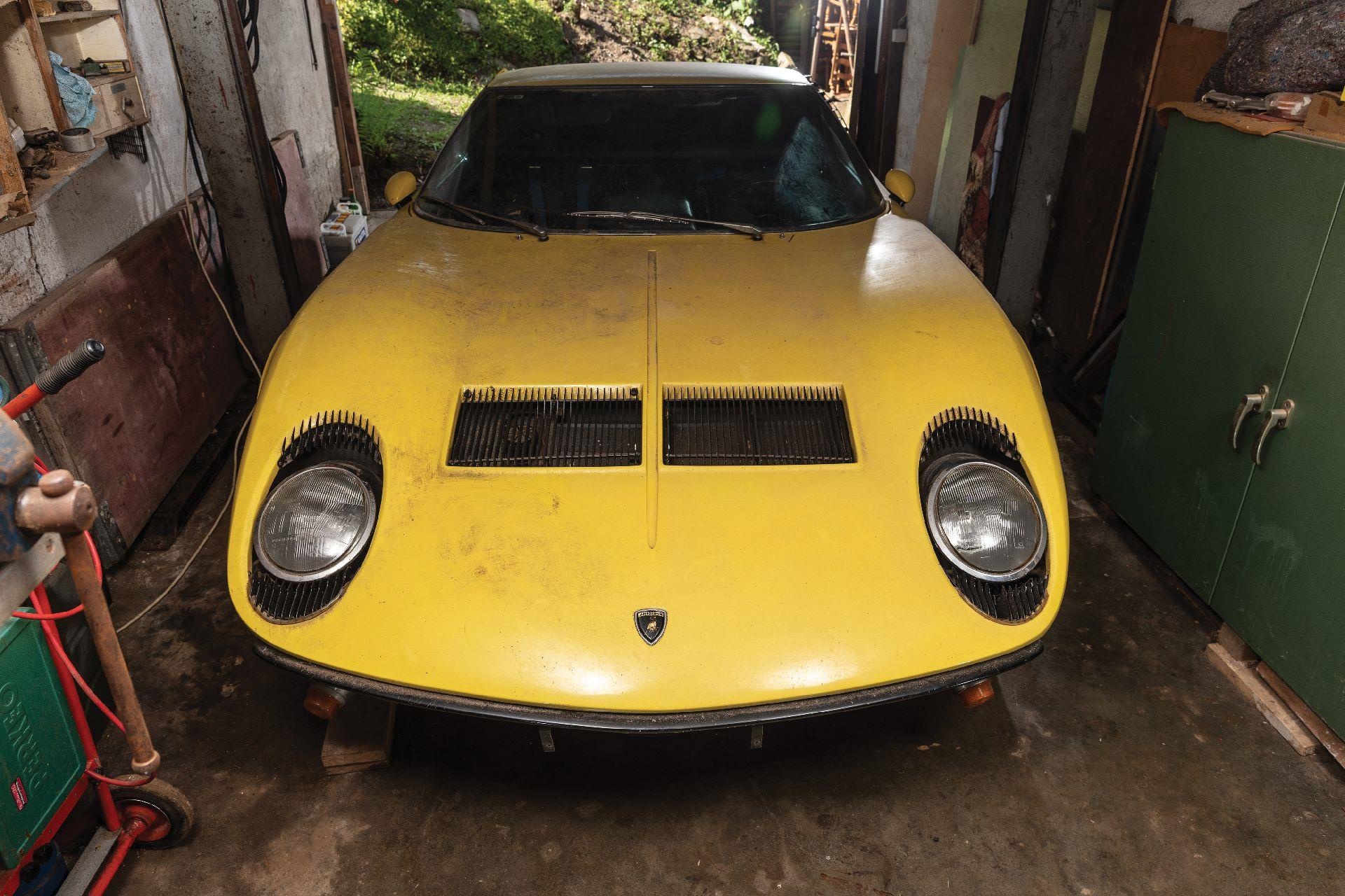 Sieu xe Lamborghini Miura tim thay trong kho cu, rao ban 1,2 trieu USD hinh anh