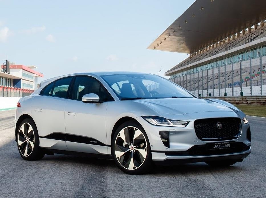 Jaguar thuong 3.000 USD cho khach hang chiu tu bo xe Tesla hinh anh