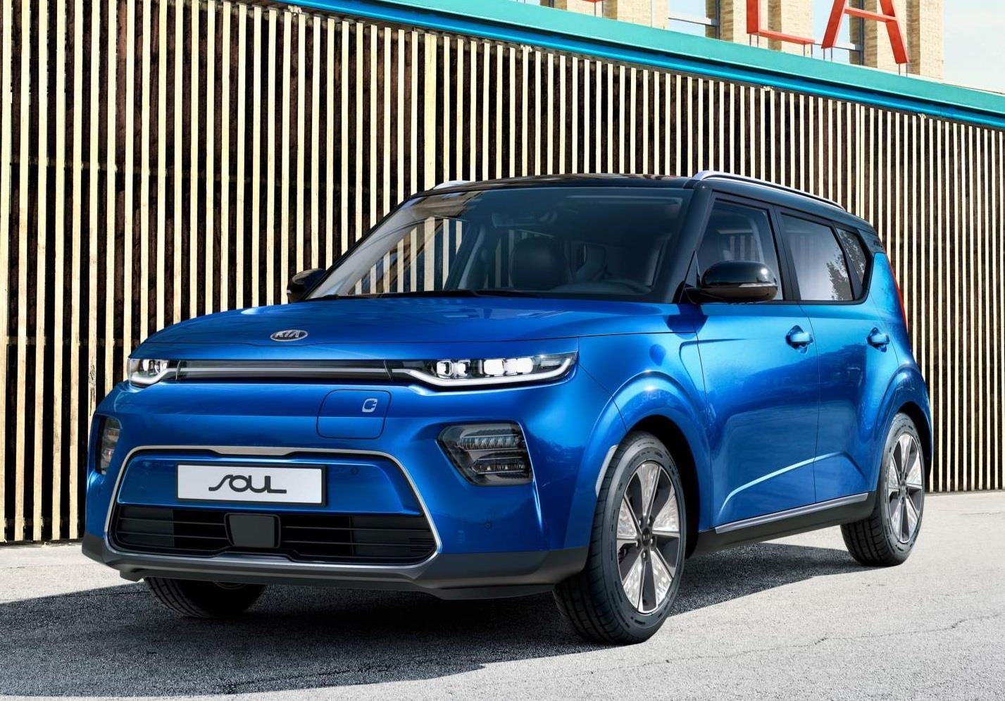 Kia Soul EV 2019 ban tai Thai Lan, manh gap doi doi cu, gia 77.372 USD hinh anh