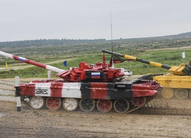 Xe tang Nga lap ky luc toc do 84 km/h, bo xa tang My hinh anh