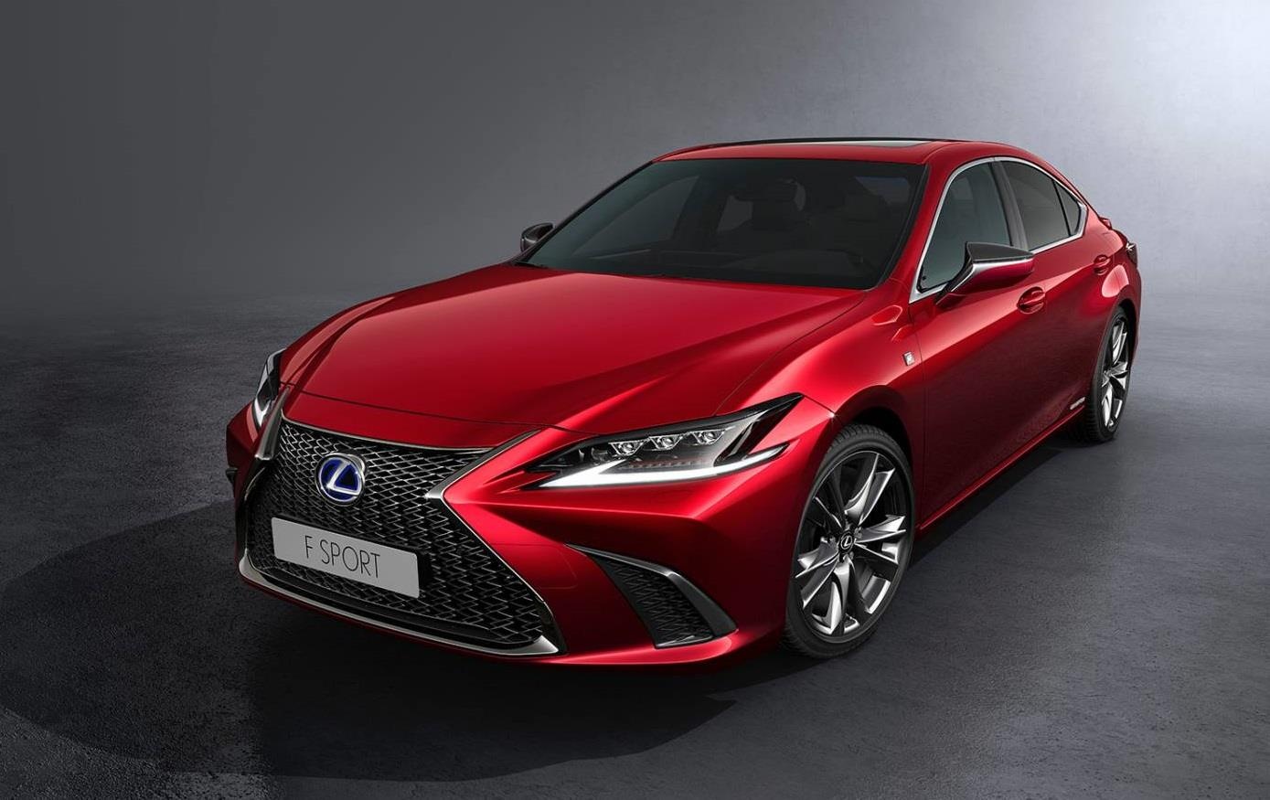 Xe the thao hang sang Lexus ES 300h F Sport sap ban ra thi truong hinh anh