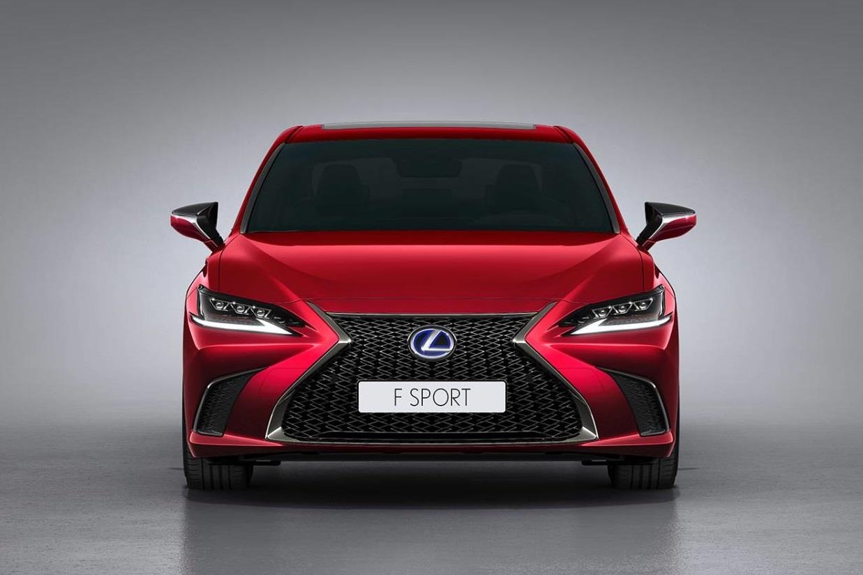 Lexus ES 300h F Sport sap ban ra thi truong anh 3