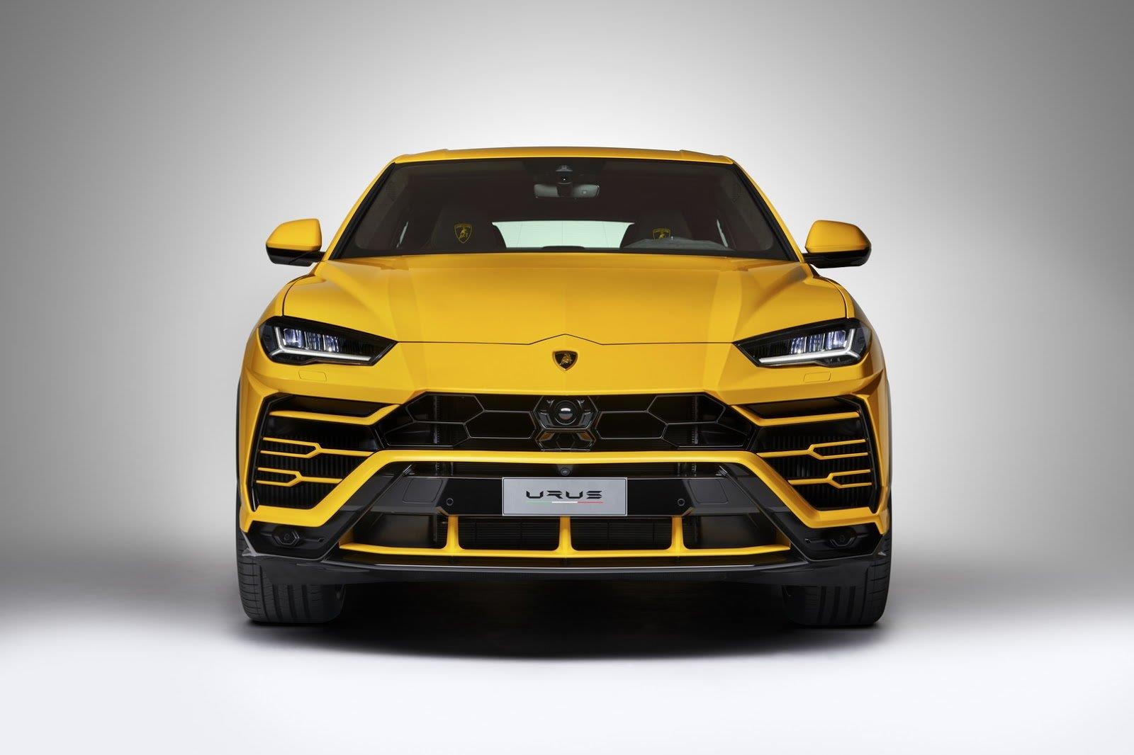 Urus ban chay, Lamborghini dat gia tri von hoa 11 ty USD hinh anh