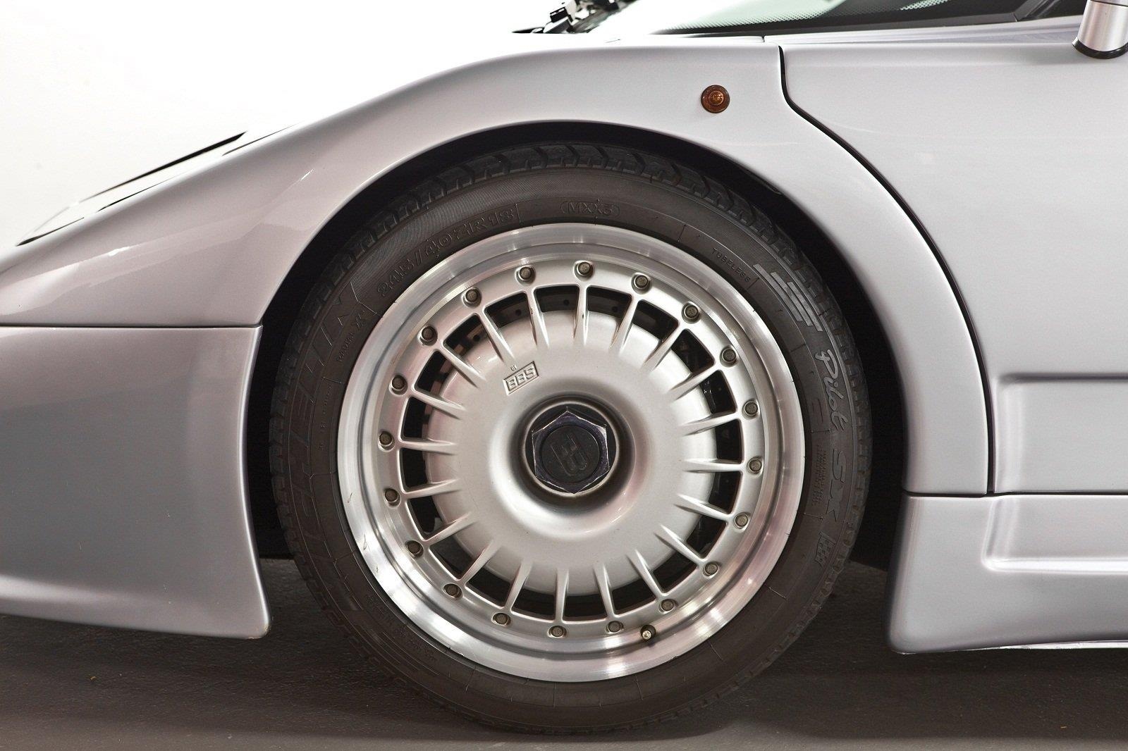 kham pha sieu xe bugatti Centodieci 2020 anh 7