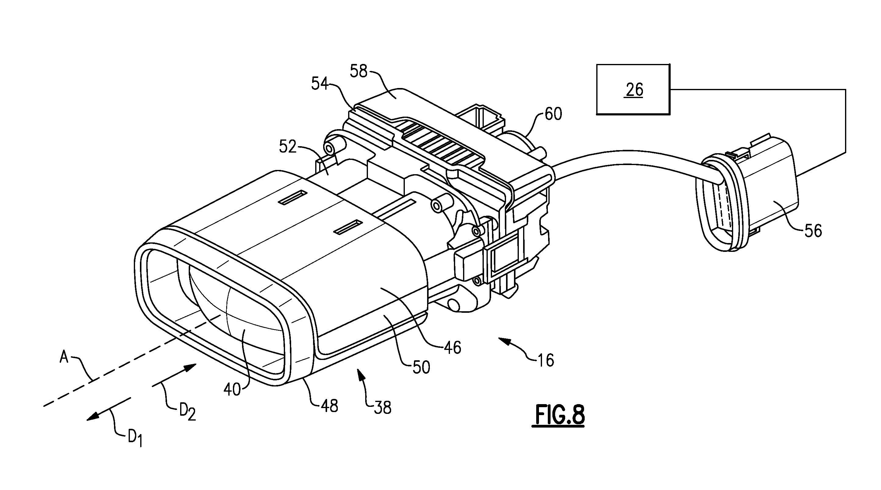 Ford tich hop may chieu phim vao cop xe anh 6