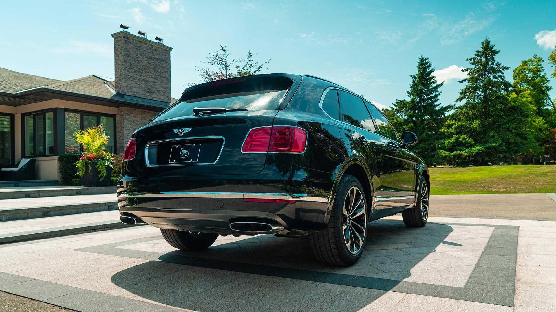 Bentley Bentayga chống đạn đầu tiên thế giới ảnh 2 Bentley Bentayga chong dan dau tien the gioi anh 2