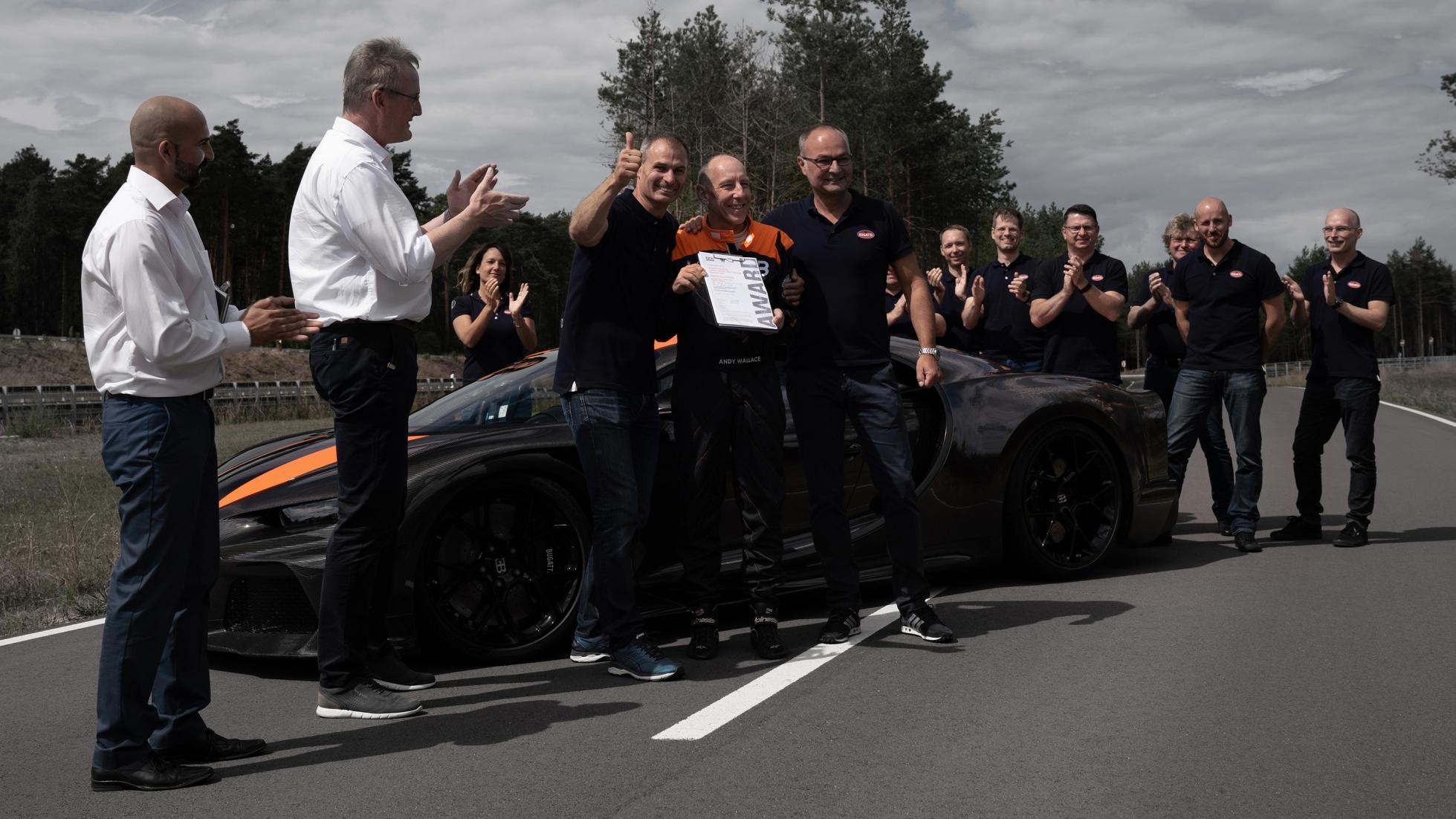 Bugatti Chiron pha ky luc toc do anh 2