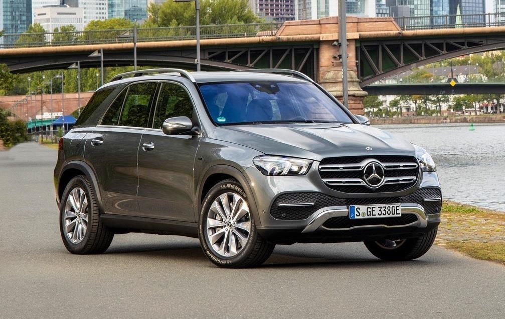 Mercedes ra mat bo doi GLC va GLE moi, chay hon 100 km chi bang pin hinh anh