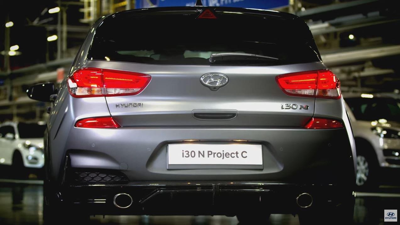 Hyundai i30 N ban gioi han lo dien anh 3