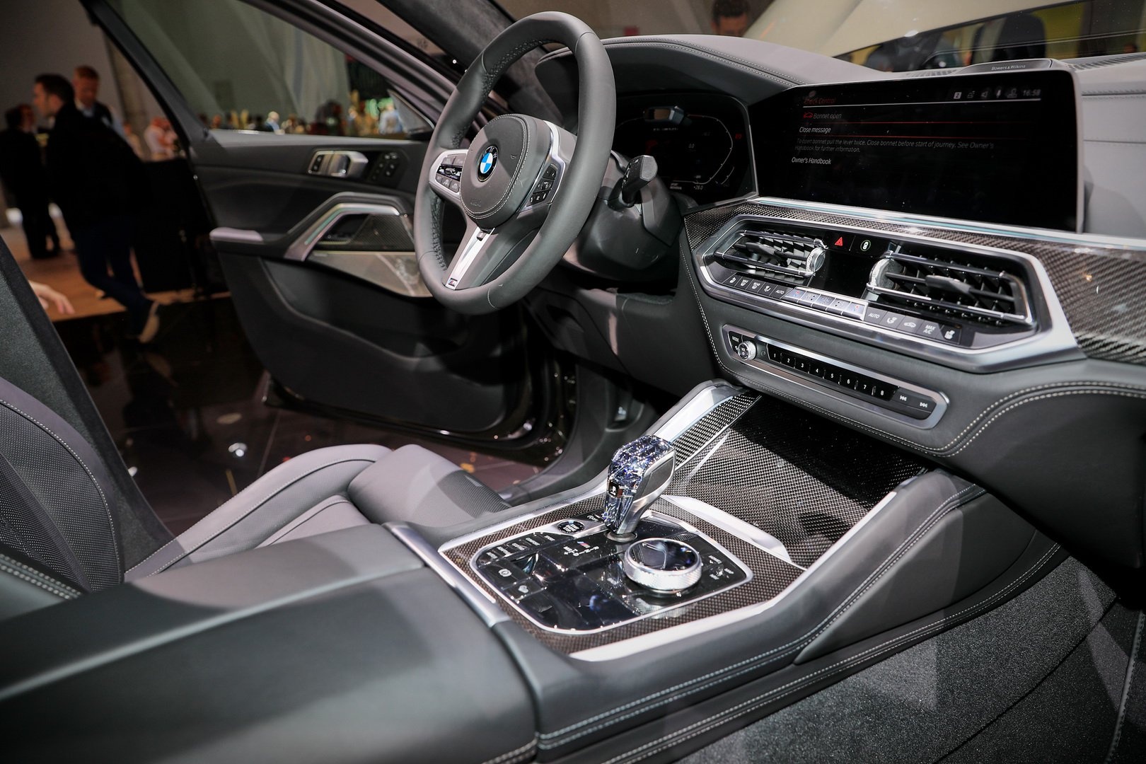 BMW X6 M50i 2020 lo dien anh 5