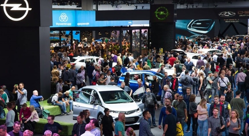 triển lãm Frankfurt Motor Show bị đồn chết yểu ảnh 3 trien lam Frankfurt Motor Show bi don chet yeu anh 3