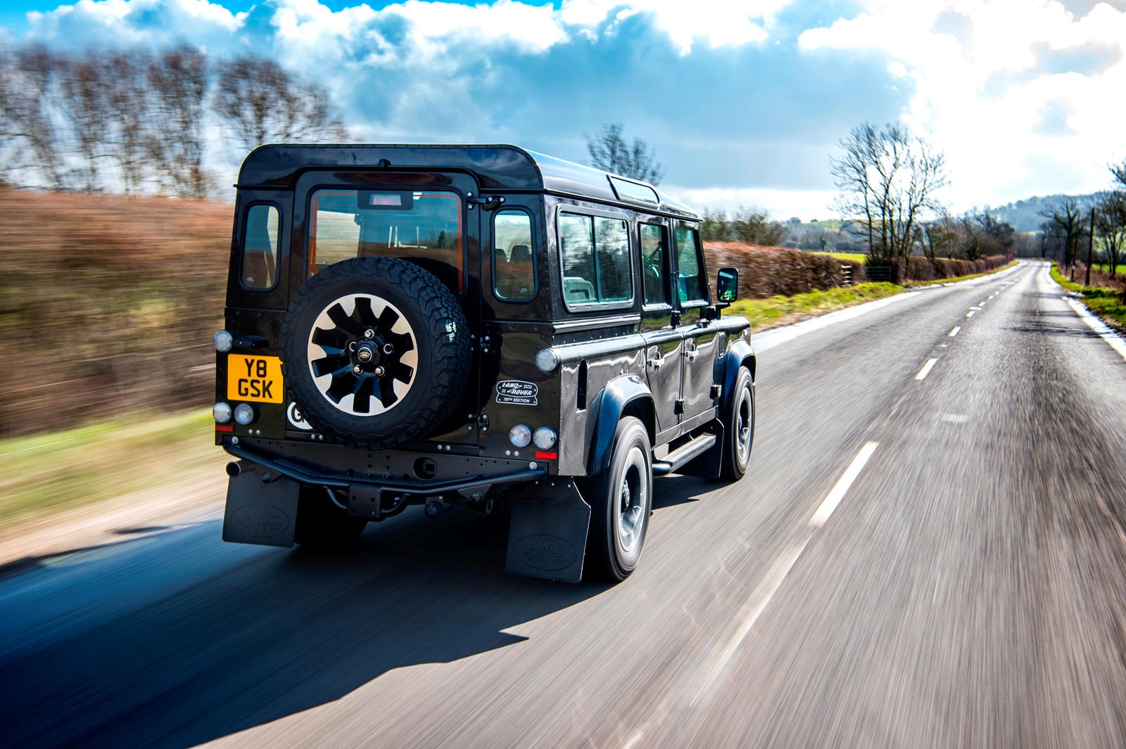 Land Rover Defender mới và cũ ảnh 7 Land Rover Defender moi va cu anh 7