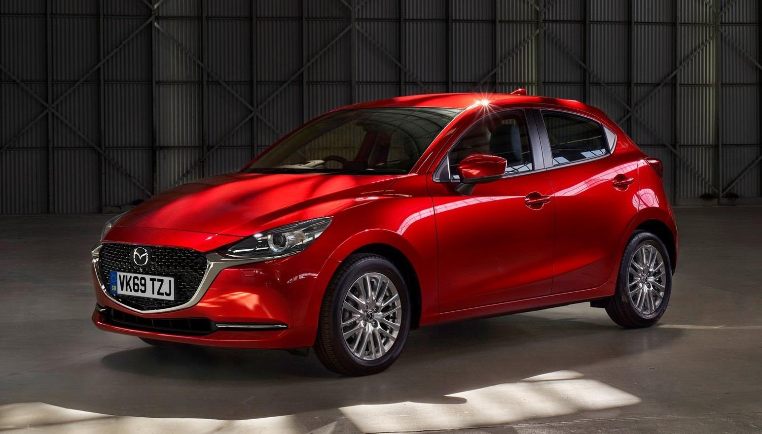 Mazda 2 2020 ban tai Anh, nang cap van hanh va them trang bi an toan hinh anh