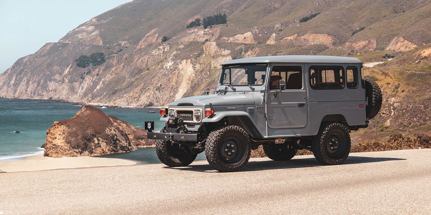 Toyota Land Cruiser phuc che gia ngang sieu xe anh 4