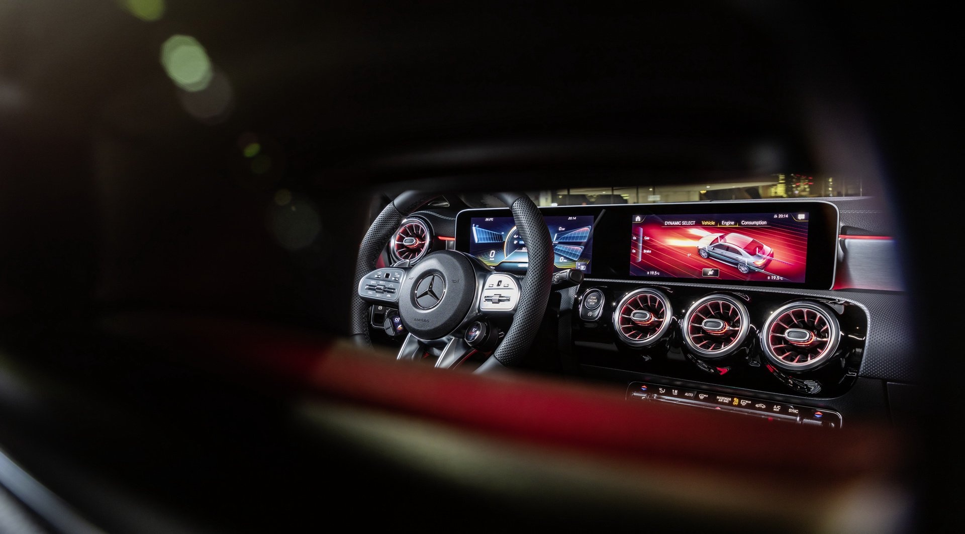 Mercedes-Benz CLA 250 va AMG CLA 35 ban tai Australia anh 5