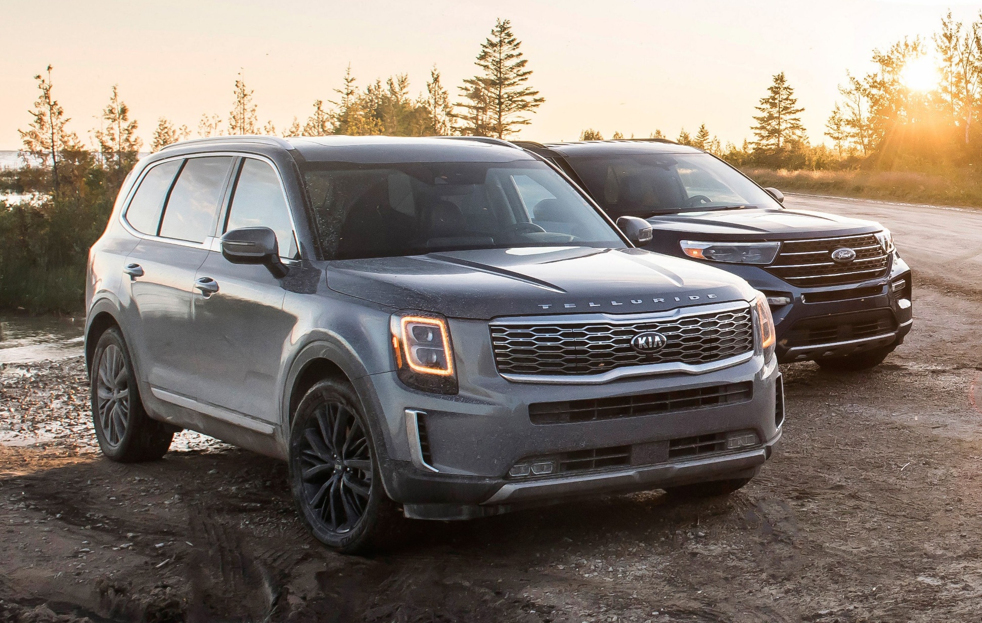 Kia Telluride 2020 dau voi Ford Explorer 2020 - bai binh phuc han hinh anh