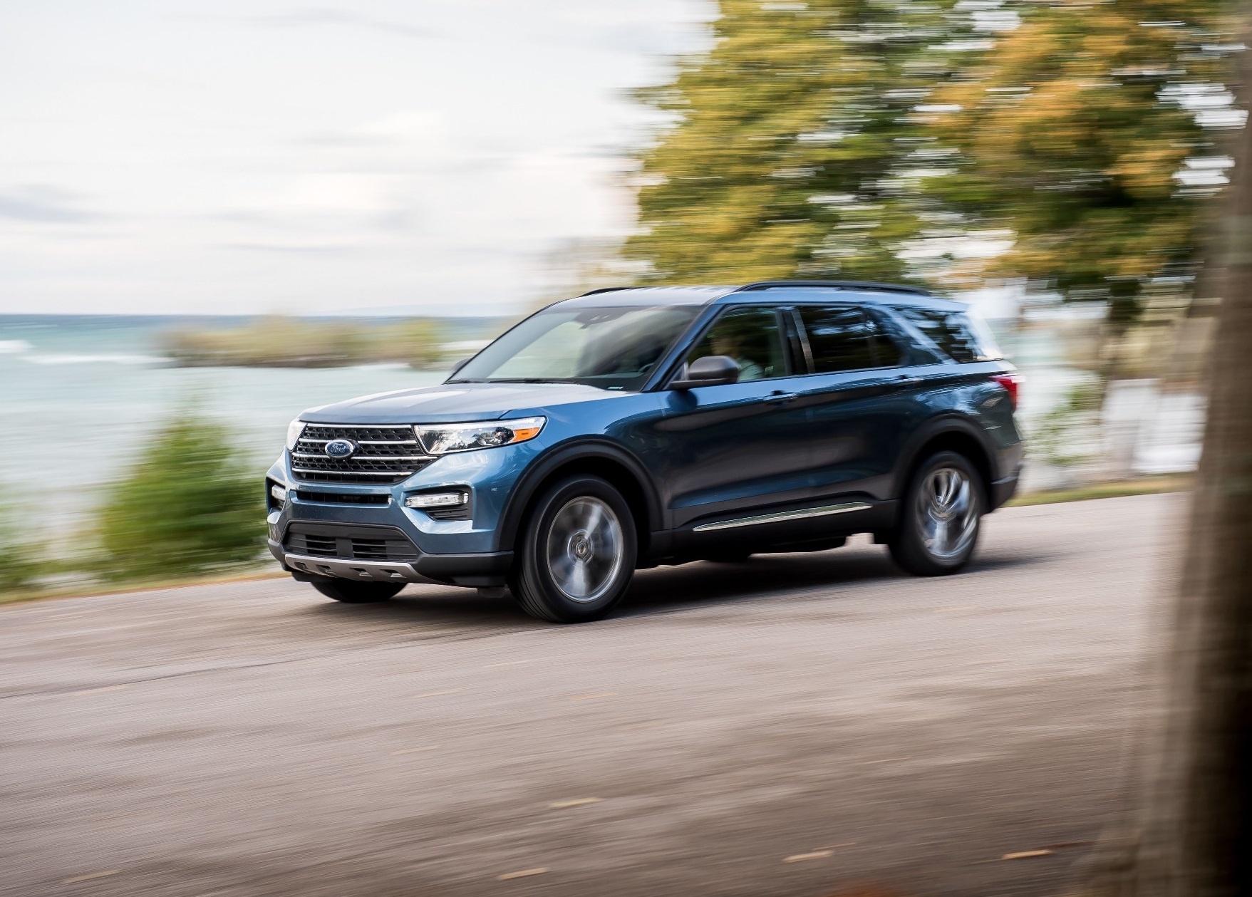 Kia Telluride 2020 đấu với Ford Explorer 2020 ảnh 2 Kia Telluride 2020 dau voi Ford Explorer 2020 anh 2