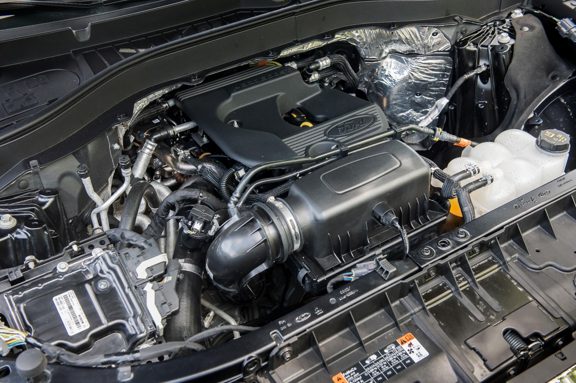 Kia Telluride 2020 đấu với Ford Explorer 2020 ảnh 4 Kia Telluride 2020 dau voi Ford Explorer 2020 anh 4