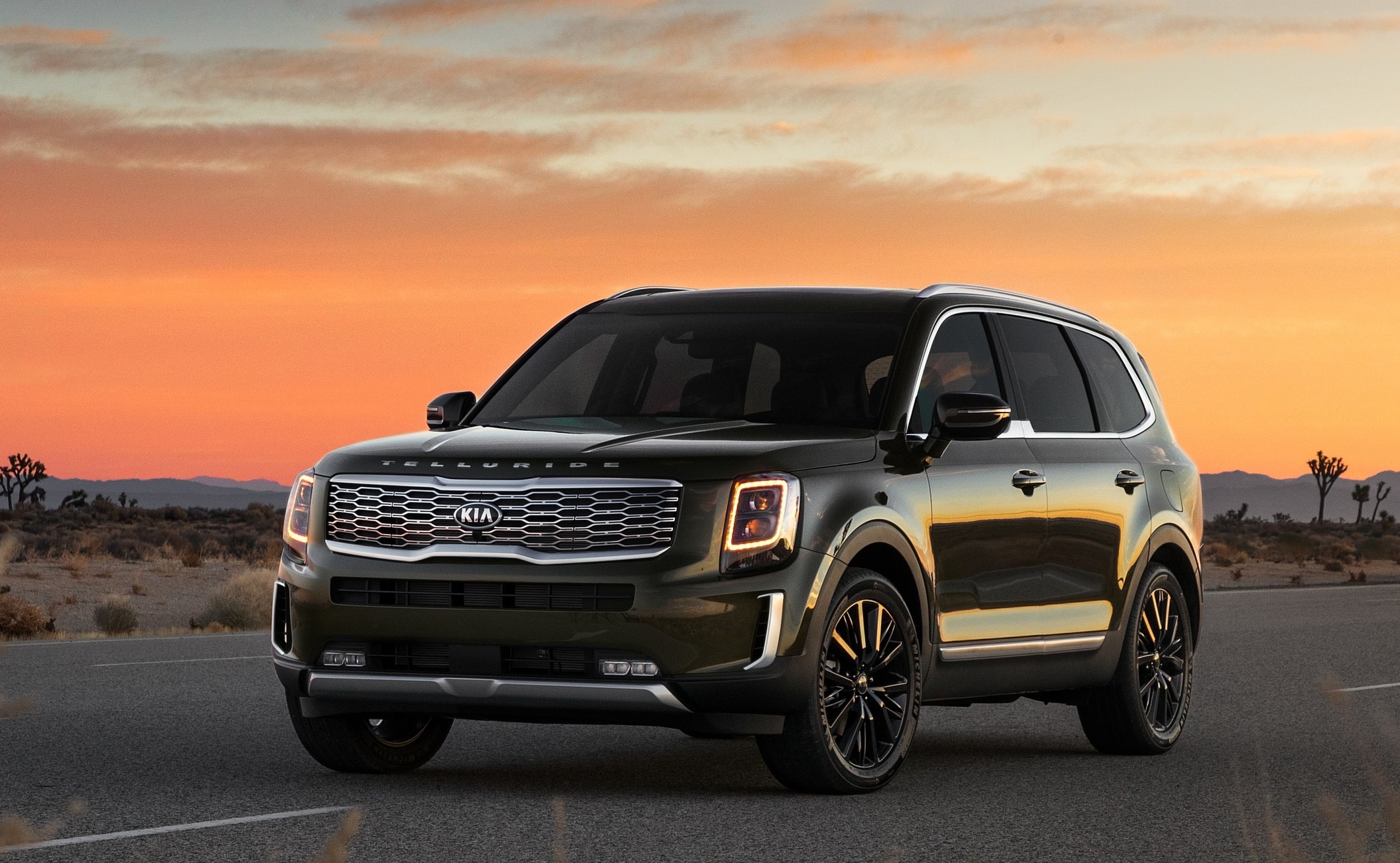 Kia Telluride 2020 đấu với Ford Explorer 2020 ảnh 3 Kia Telluride 2020 dau voi Ford Explorer 2020 anh 3