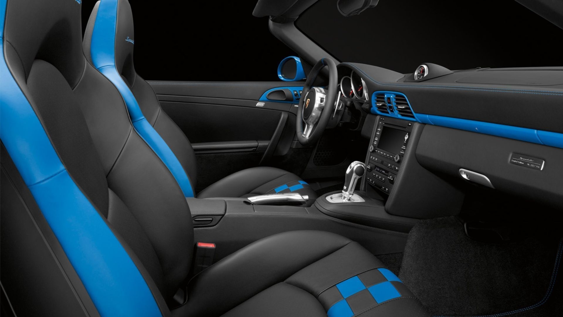 phu kien dat do cho xe sang anh 2