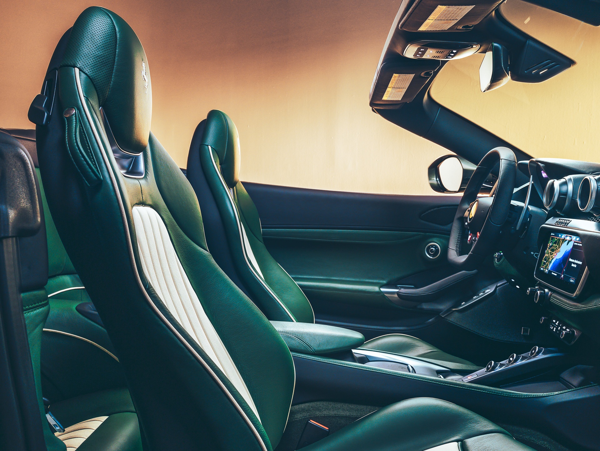 bên trong trung tâm cá nhân hóa của Ferrari ảnh 15 ben trong trung tam ca nhan hoa cua Ferrari anh 15