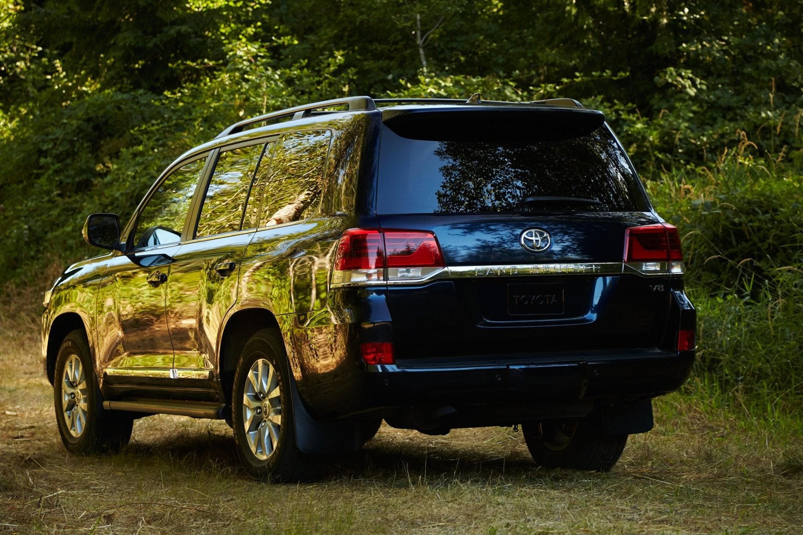 Toyota Land Cruiser bị hãng xe Trung Quốc sao chép ảnh 5 Toyota Land Cruiser bi hang xe Trung Quoc sao chep anh 5