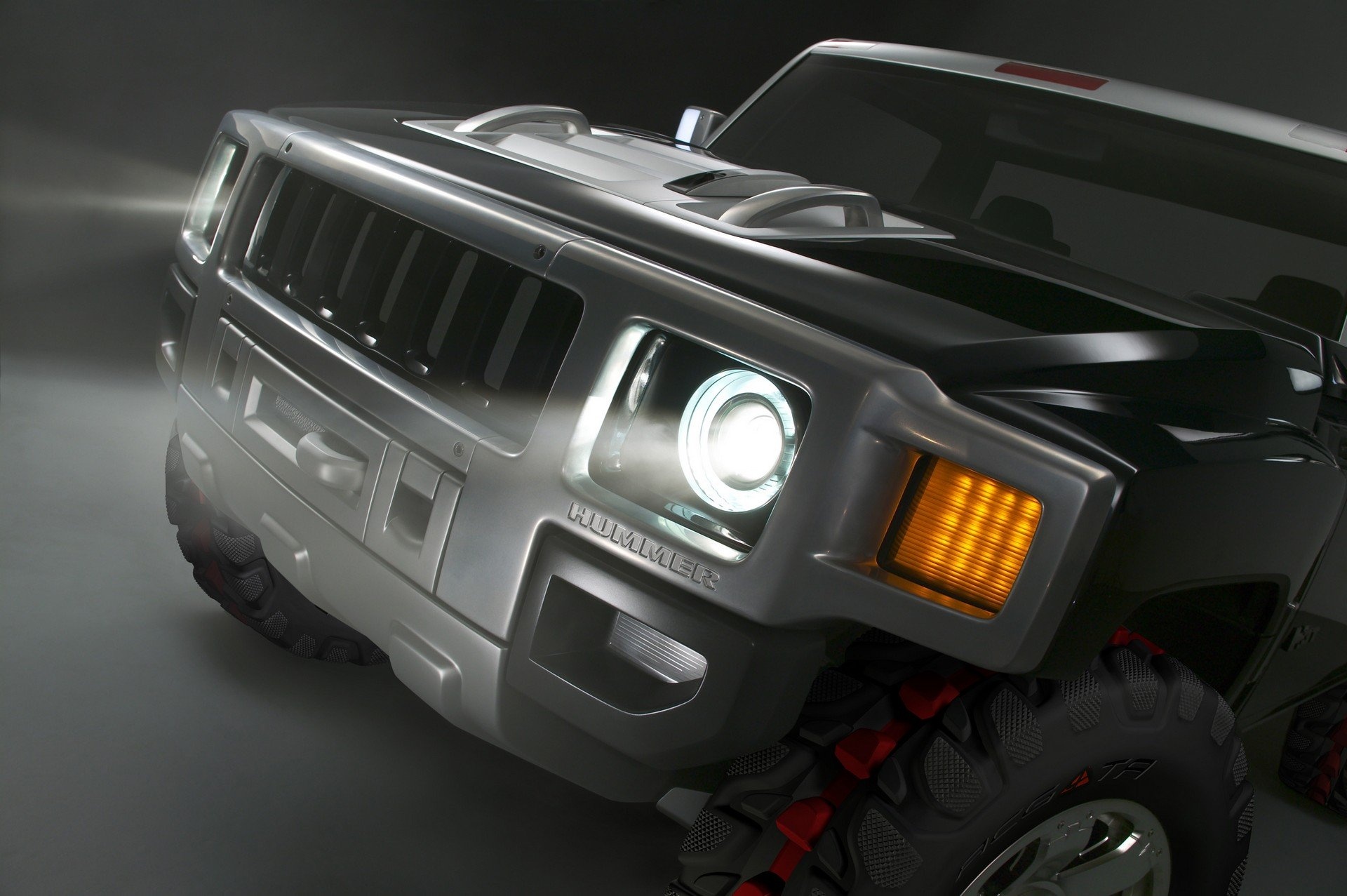 Xe Hummer sap hoi sinh hinh anh