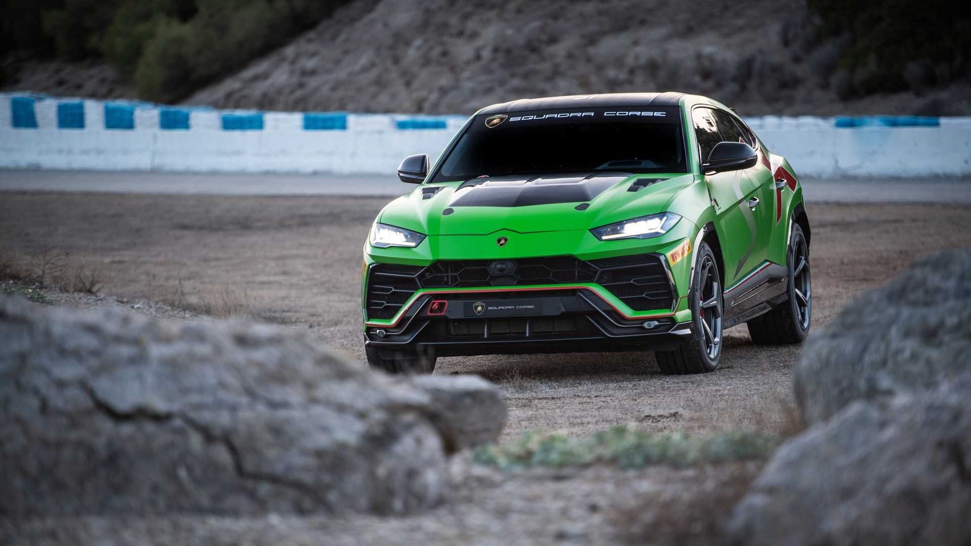 Lamborghini Urus co ban xe dua anh 6