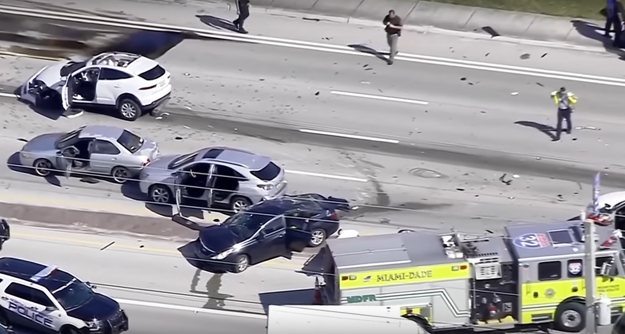 xe sang Mercedes gây tai nạn nghiêm trọng ảnh 1 xe sang Mercedes gay tai nan nghiem trong anh 1