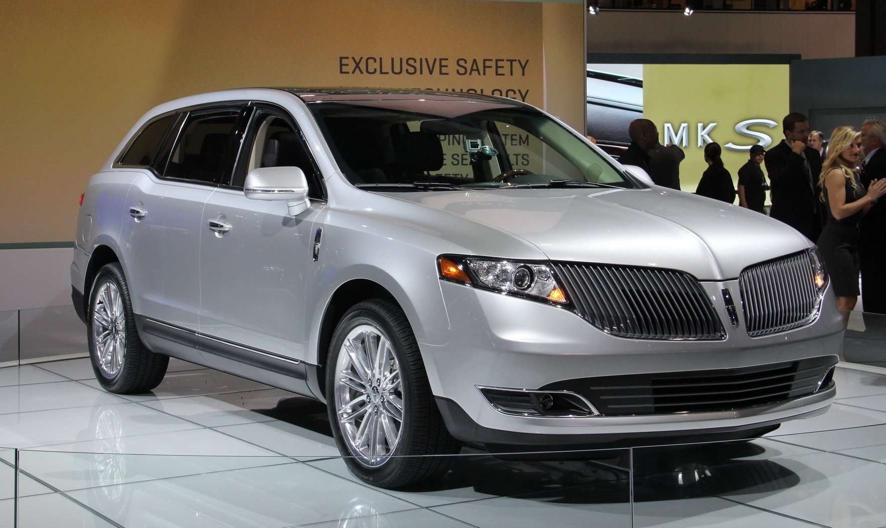 oto nao mat gia nhieu nhat anh 1