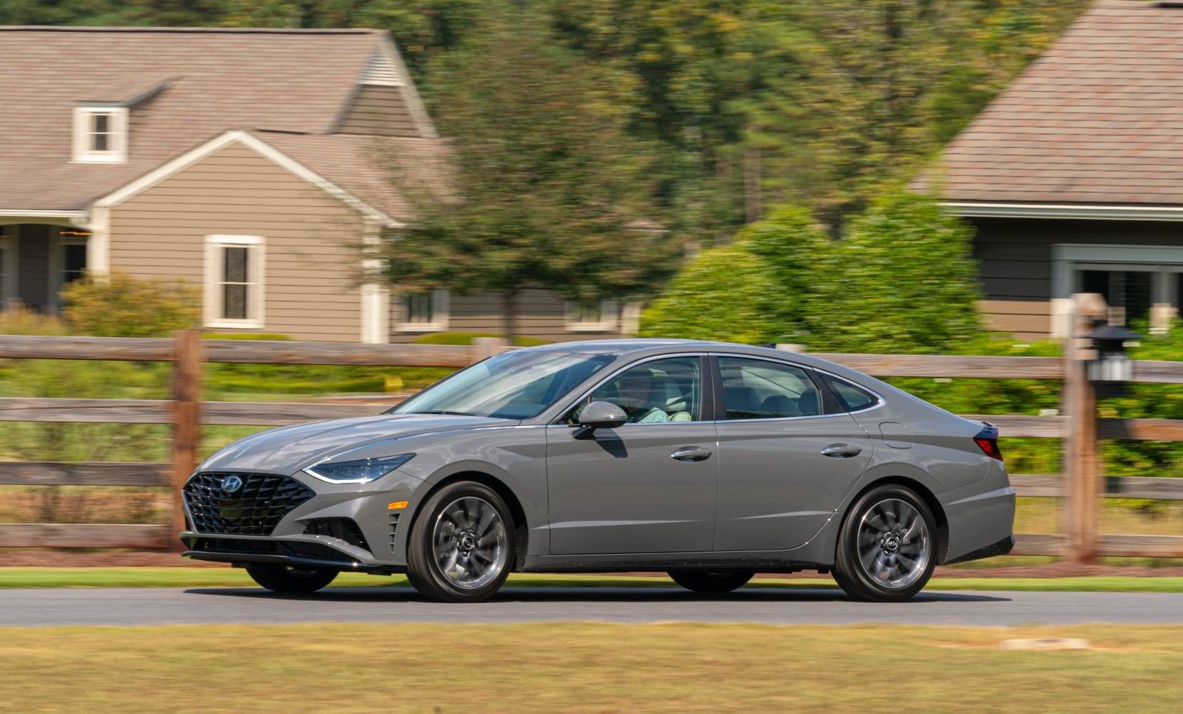 gia ban Hyundai Sonata 2020 anh 3