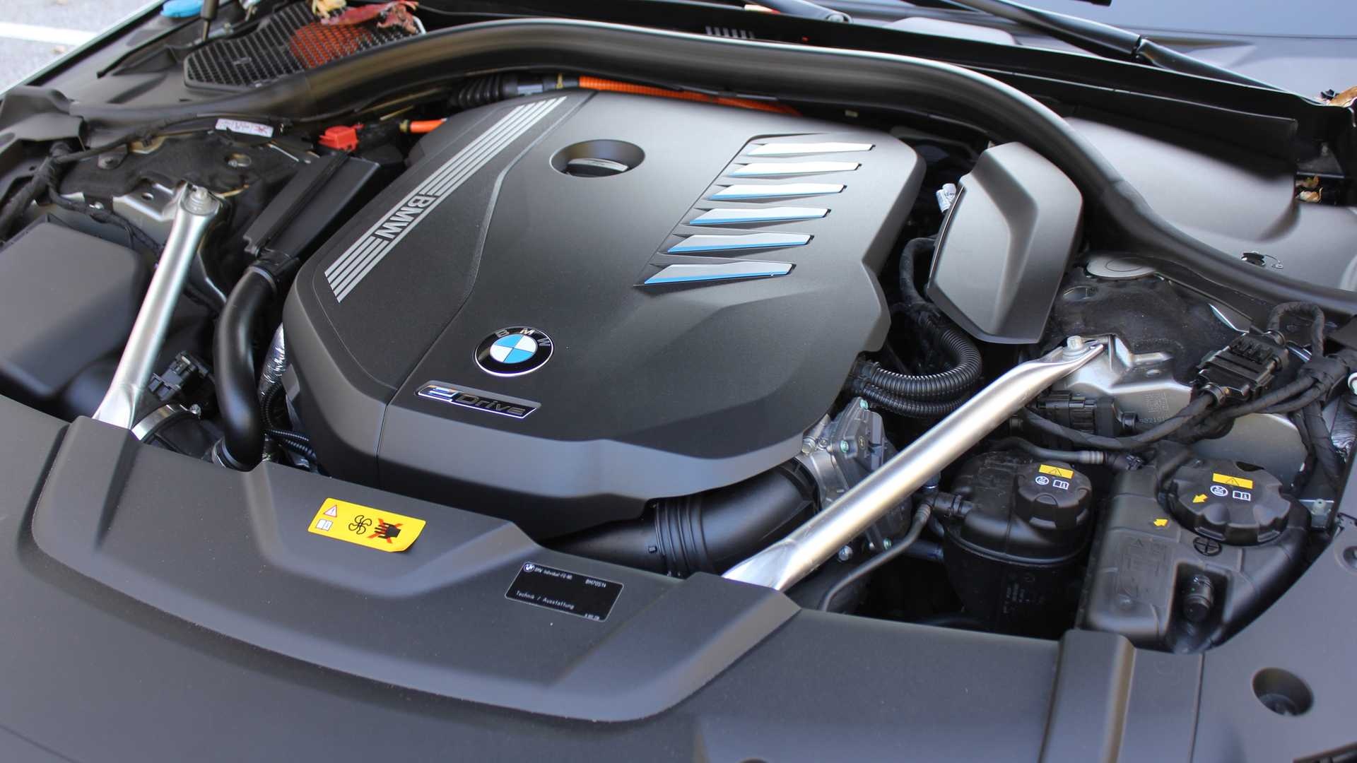 đánh giá BMW 745e xDrive iPerformance 2020 ảnh 28 danh gia BMW 745e xDrive iPerformance 2020 anh 28