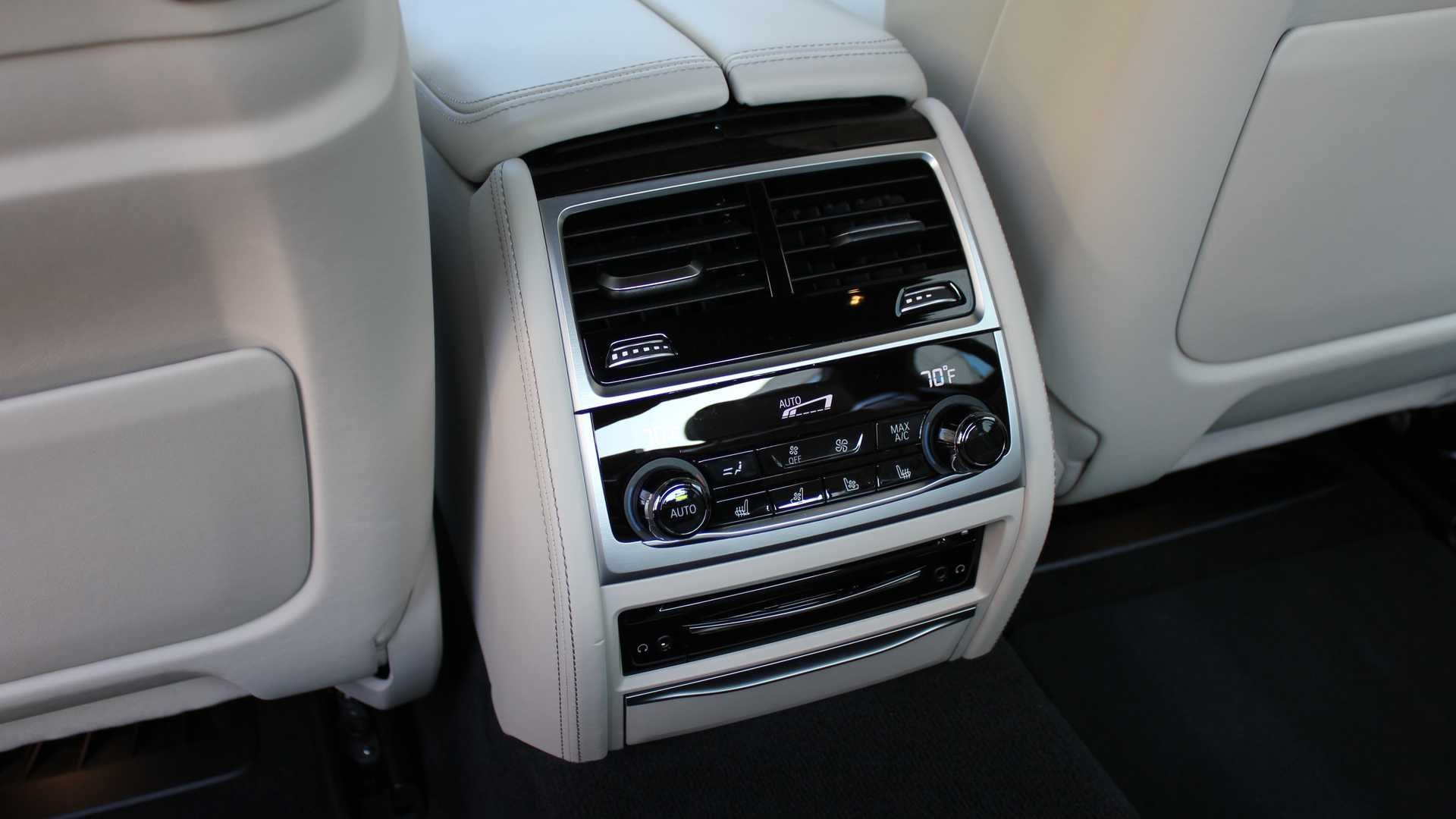 đánh giá BMW 745e xDrive iPerformance 2020 ảnh 16 danh gia BMW 745e xDrive iPerformance 2020 anh 16