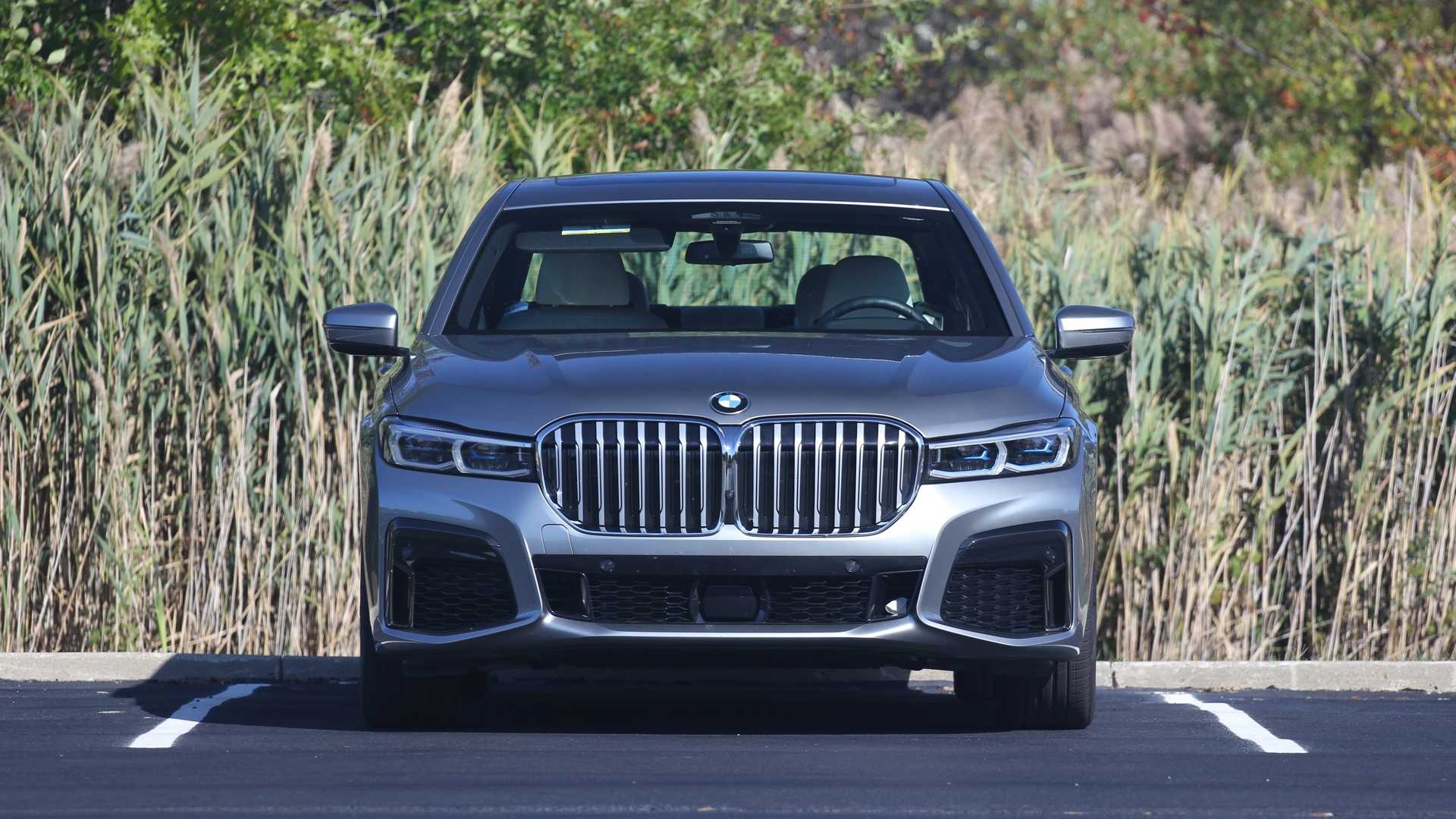 đánh giá BMW 745e xDrive iPerformance 2020 ảnh 1 danh gia BMW 745e xDrive iPerformance 2020 anh 1