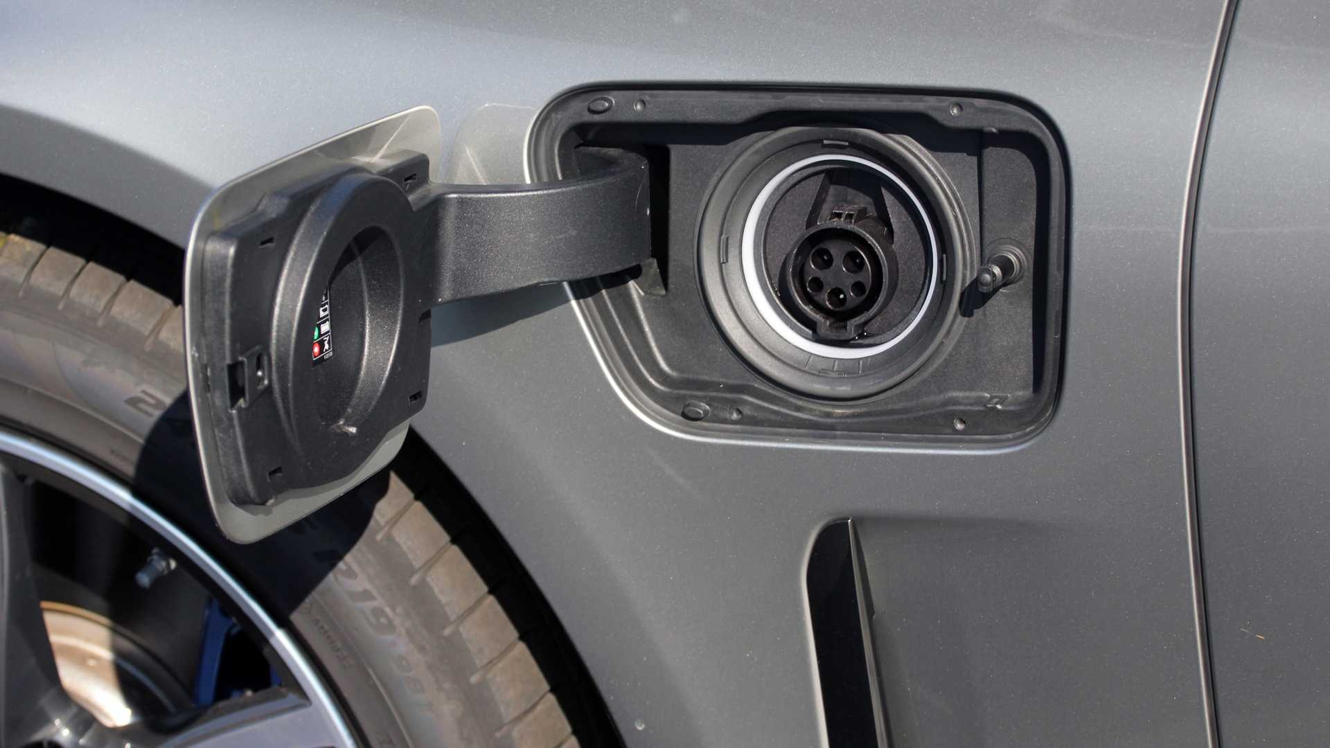 đánh giá BMW 745e xDrive iPerformance 2020 ảnh 22 danh gia BMW 745e xDrive iPerformance 2020 anh 22