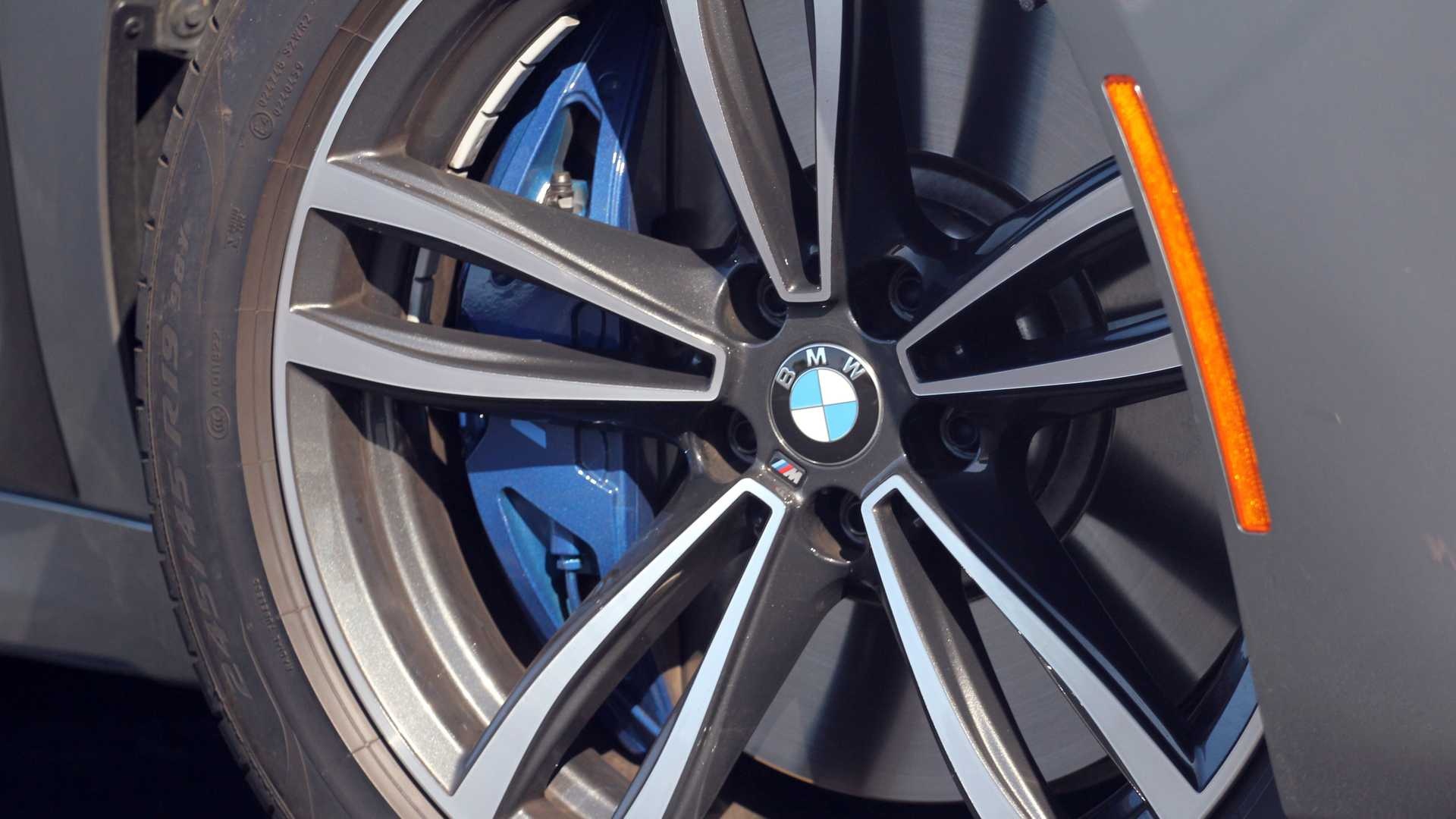 đánh giá BMW 745e xDrive iPerformance 2020 ảnh 23 danh gia BMW 745e xDrive iPerformance 2020 anh 23