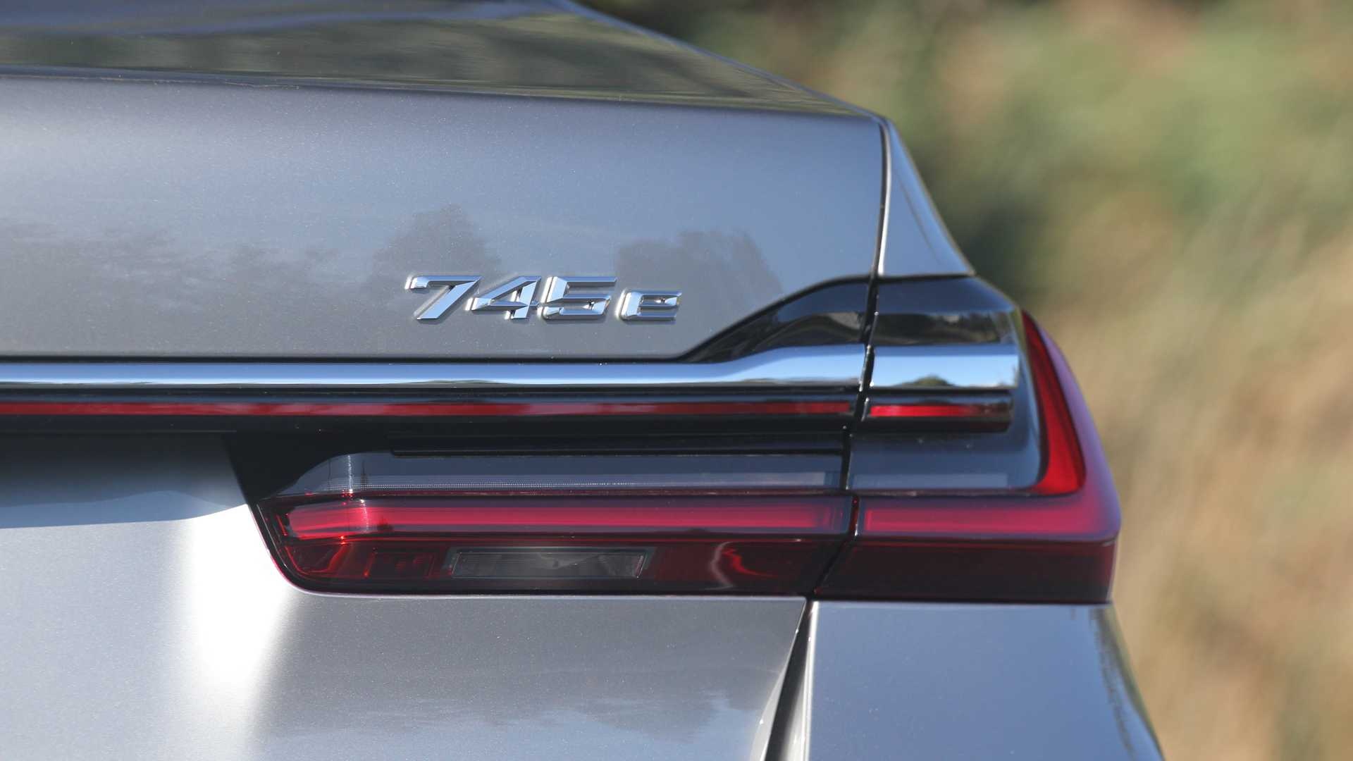 đánh giá BMW 745e xDrive iPerformance 2020 ảnh 24 danh gia BMW 745e xDrive iPerformance 2020 anh 24