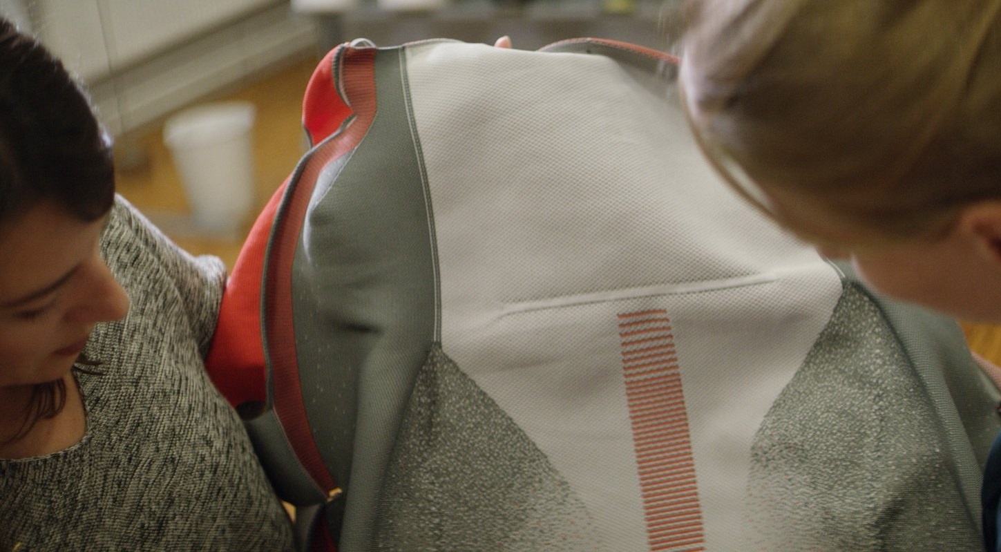 ghe oto 3D co the sac smartphone anh 7