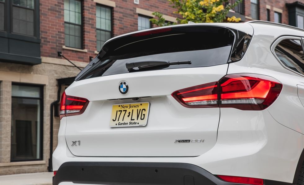 Audi Q3 lu mờ trước BMW X1 ảnh 8 Audi Q3 lu mo truoc BMW X1 anh 8