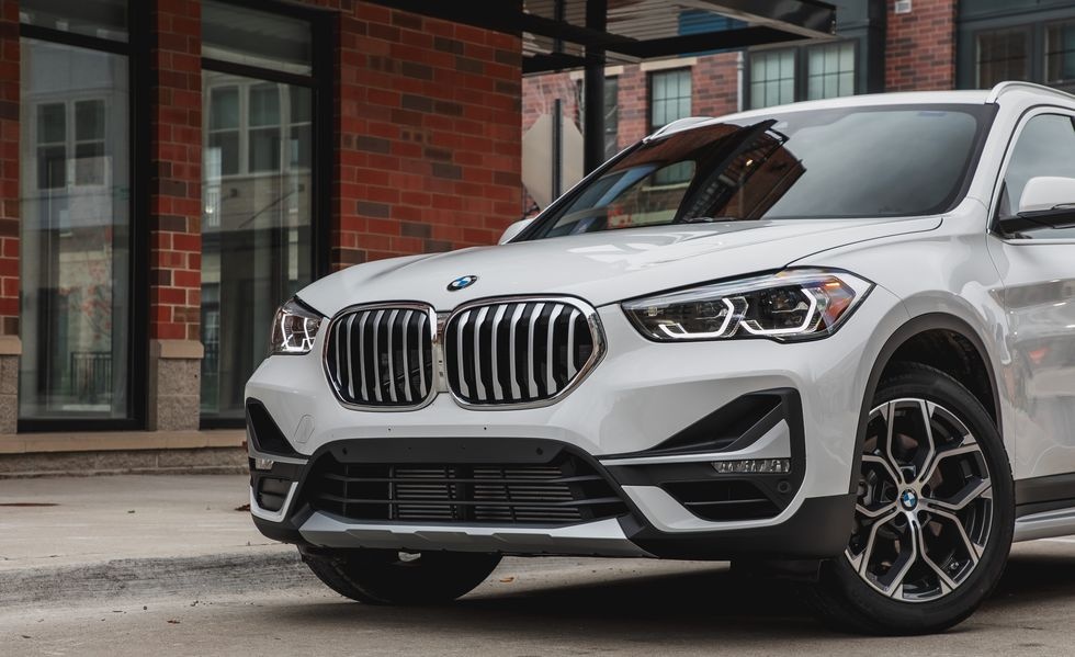 Audi Q3 lu mờ trước BMW X1 ảnh 4 Audi Q3 lu mo truoc BMW X1 anh 4