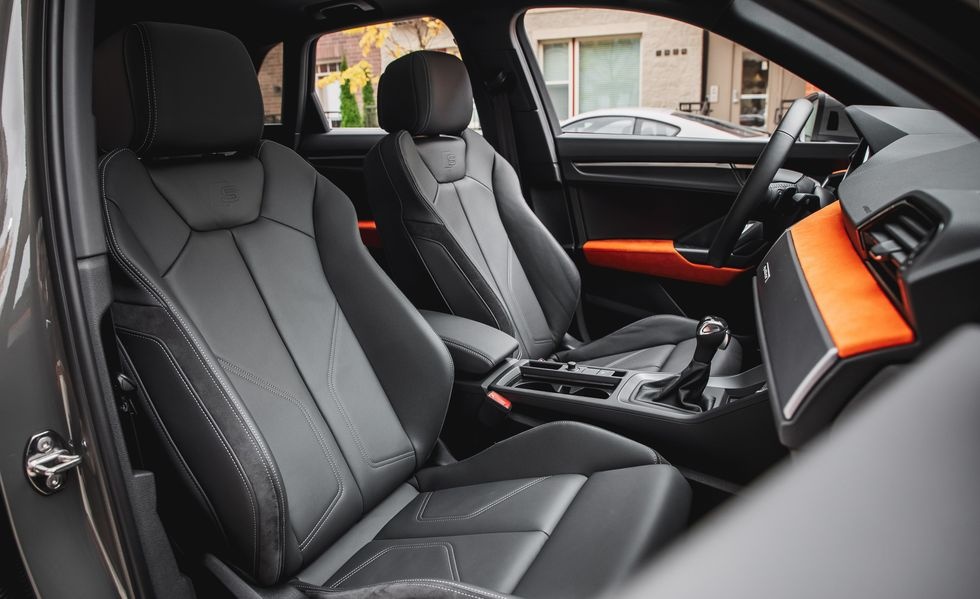 Audi Q3 lu mờ trước BMW X1 ảnh 16 Audi Q3 lu mo truoc BMW X1 anh 16