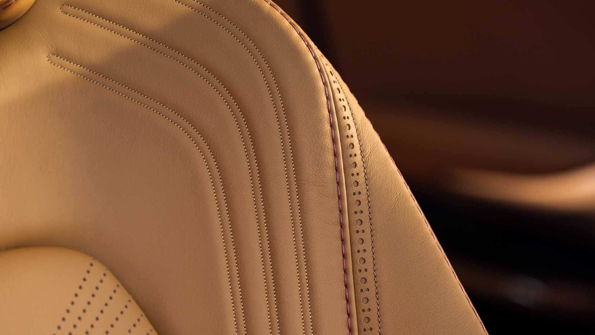 Aston Martin ra mat SUV dau tien trong lich su anh 20