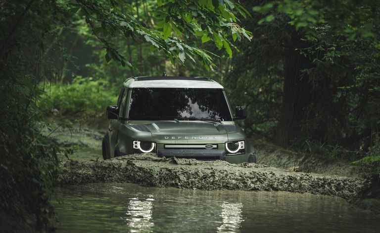 Land Rover Defender 2020 ban tai My anh 10