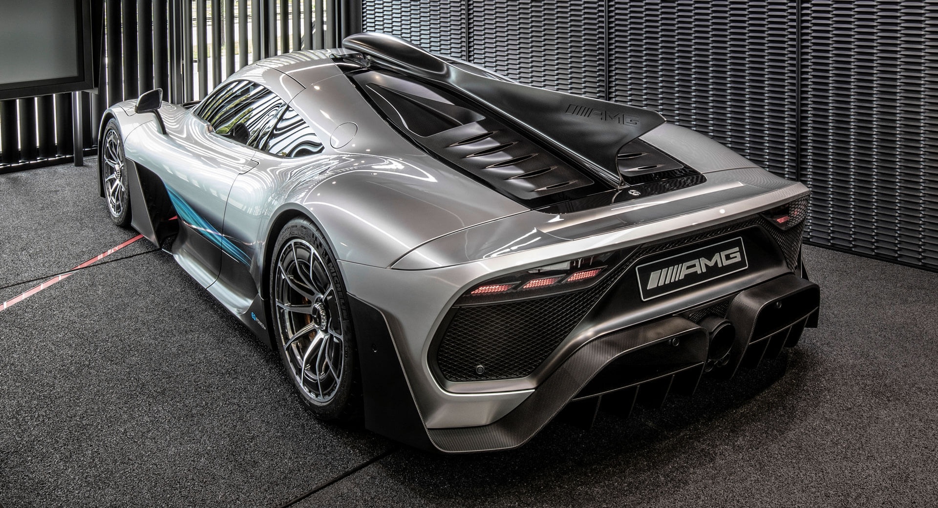 Mercedes giao siêu xe AMG One cho khách hàng năm 2021 ảnh 3 Mercedes giao sieu xe AMG One cho khach hang nam 2021 anh 3