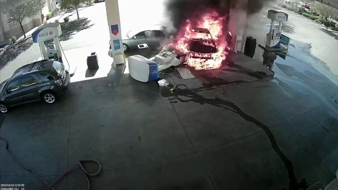 Thanh nien My tro tai drift gay chay no o tram xang hinh anh