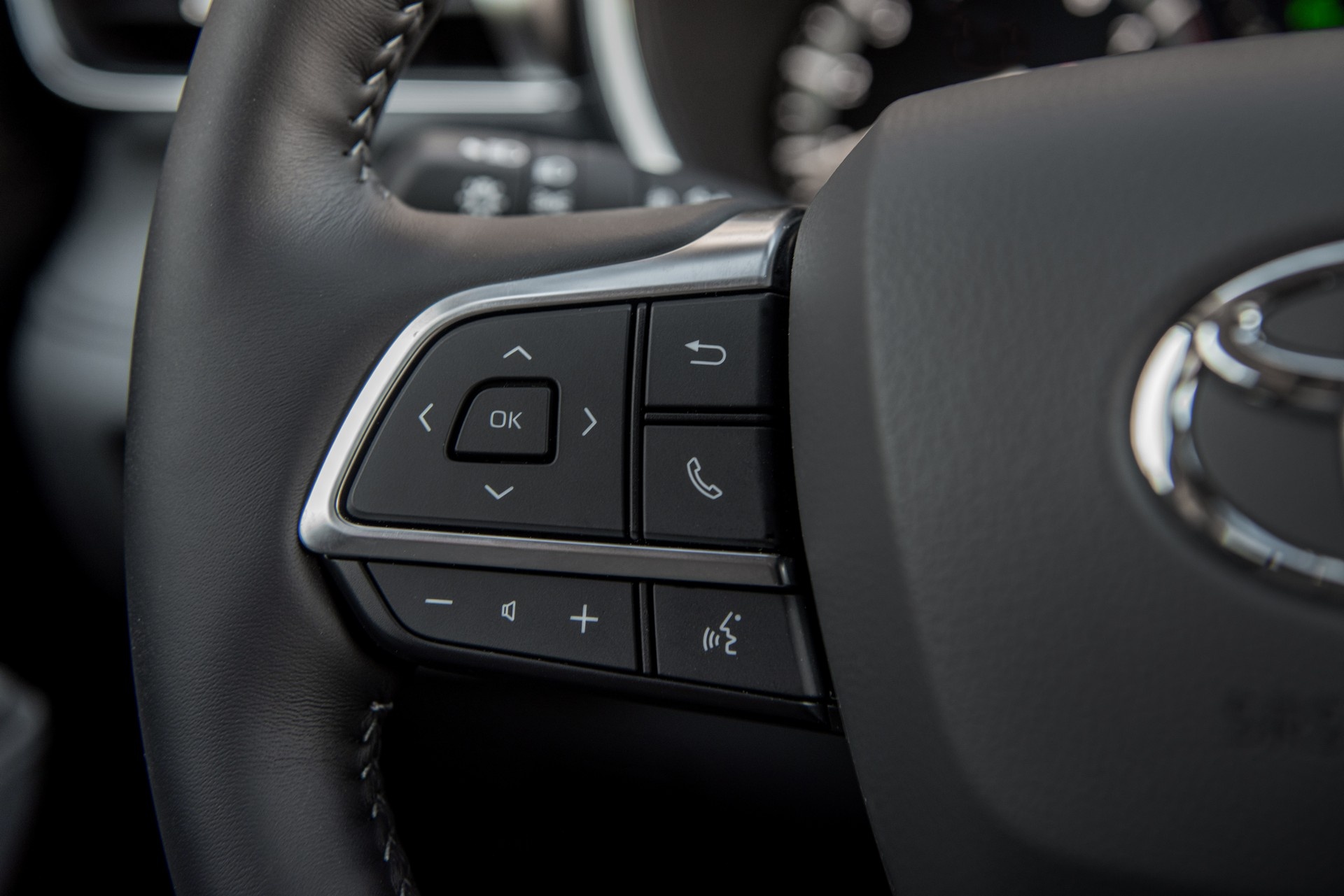 Toyota Highlander 2020 tăng giá ảnh 28 Toyota Highlander 2020 tang gia anh 28