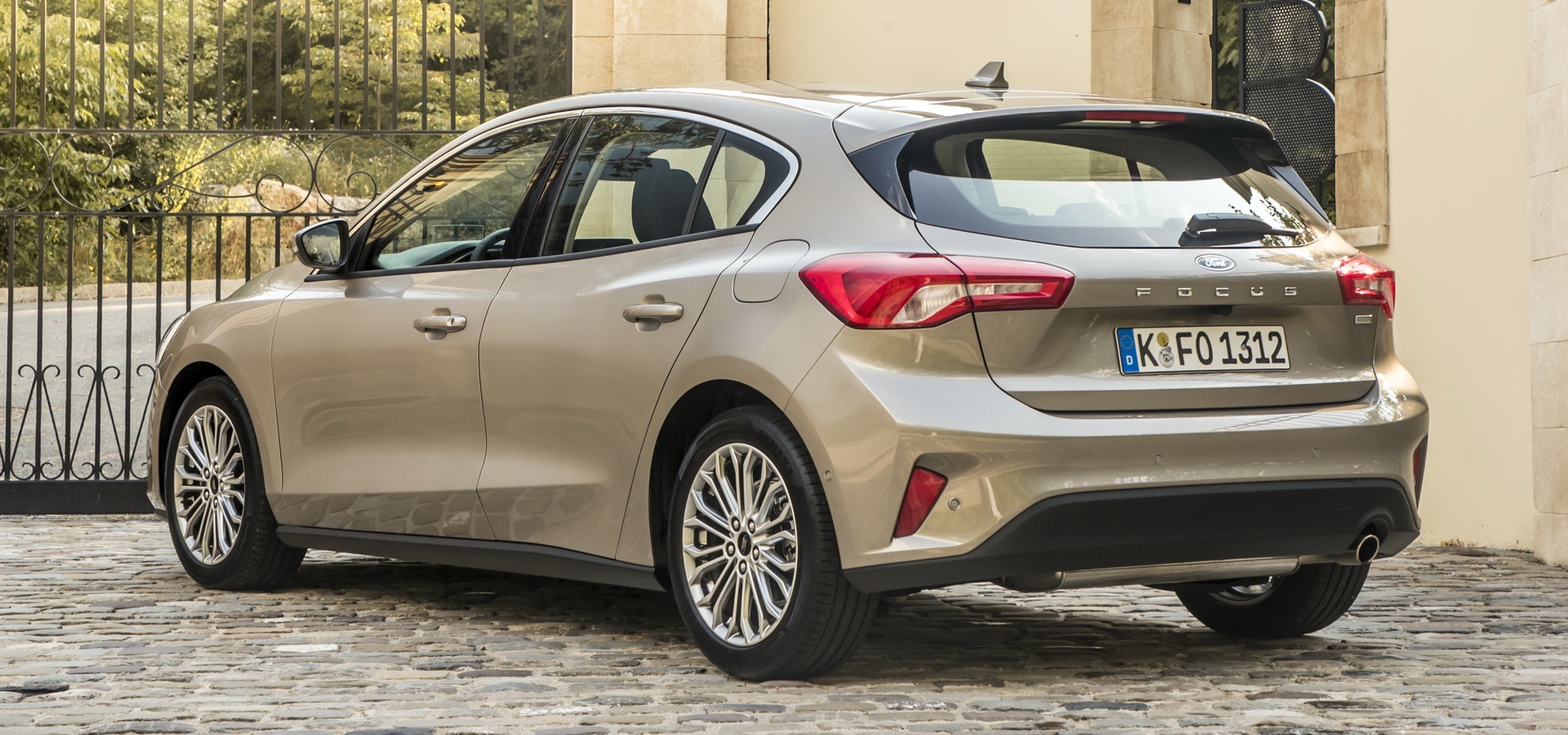 xe Nhat – Han chiem uu the tai thi truong My anh 2