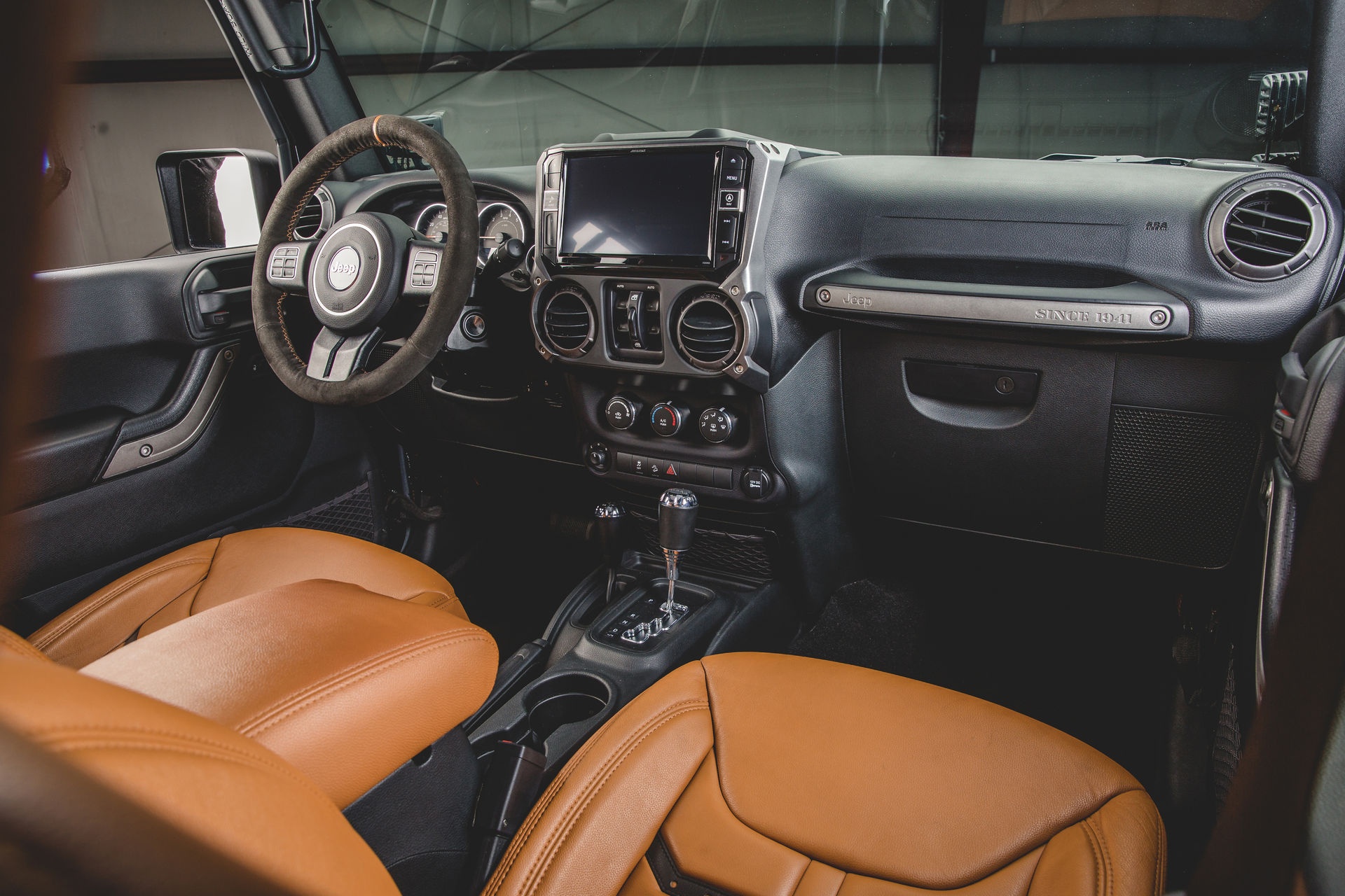 Jeep Wrangler trong bản độ cực hầm hố ảnh 26 Jeep Wrangler trong ban do cuc ham ho anh 26